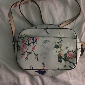 Guess crossbody